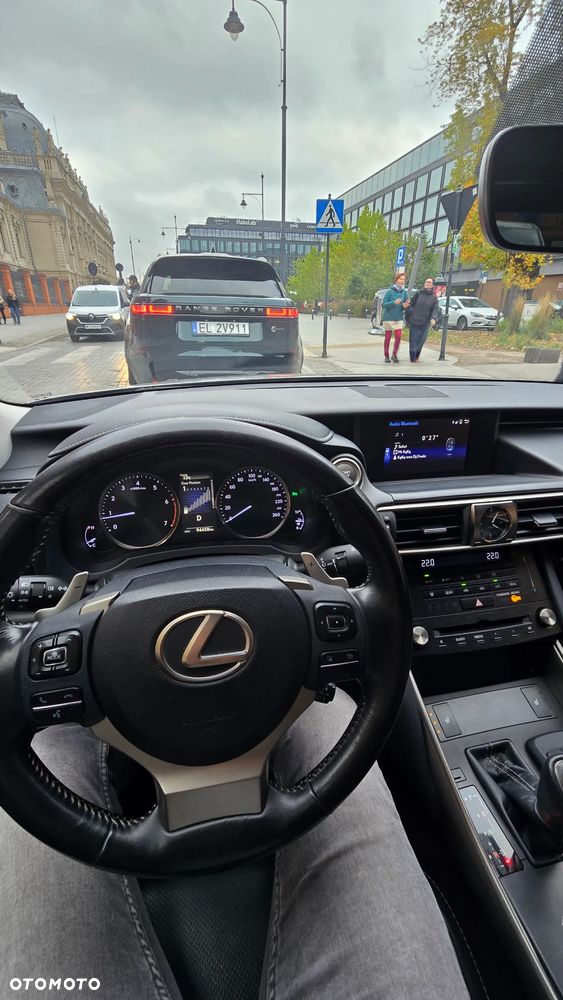Lexus IS 200t / 300 Elegance - 11
