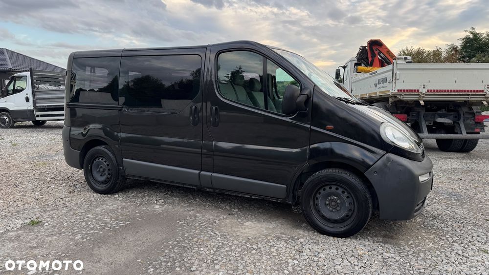 Opel Vivaro Tour - 14