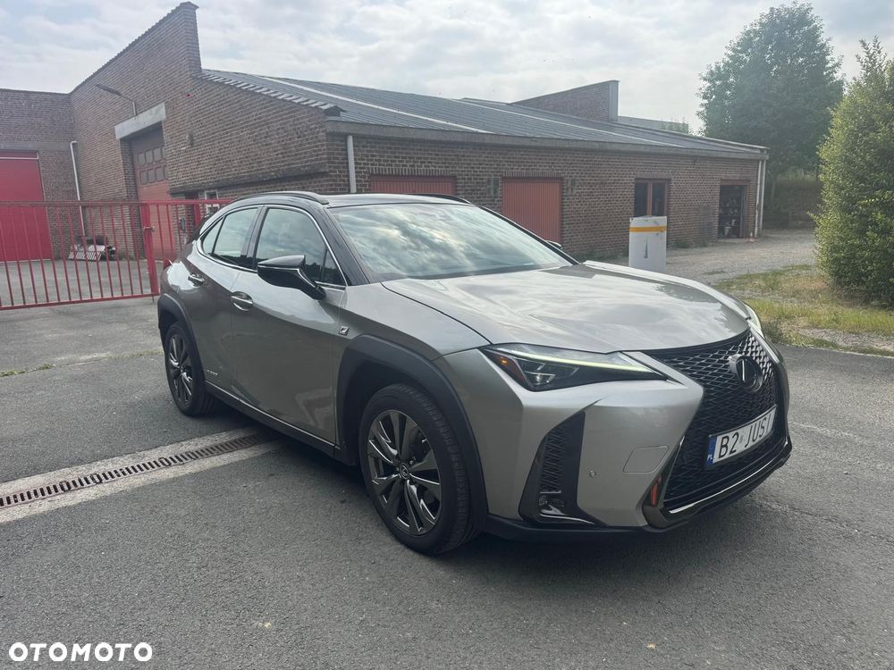 Lexus UX - 1