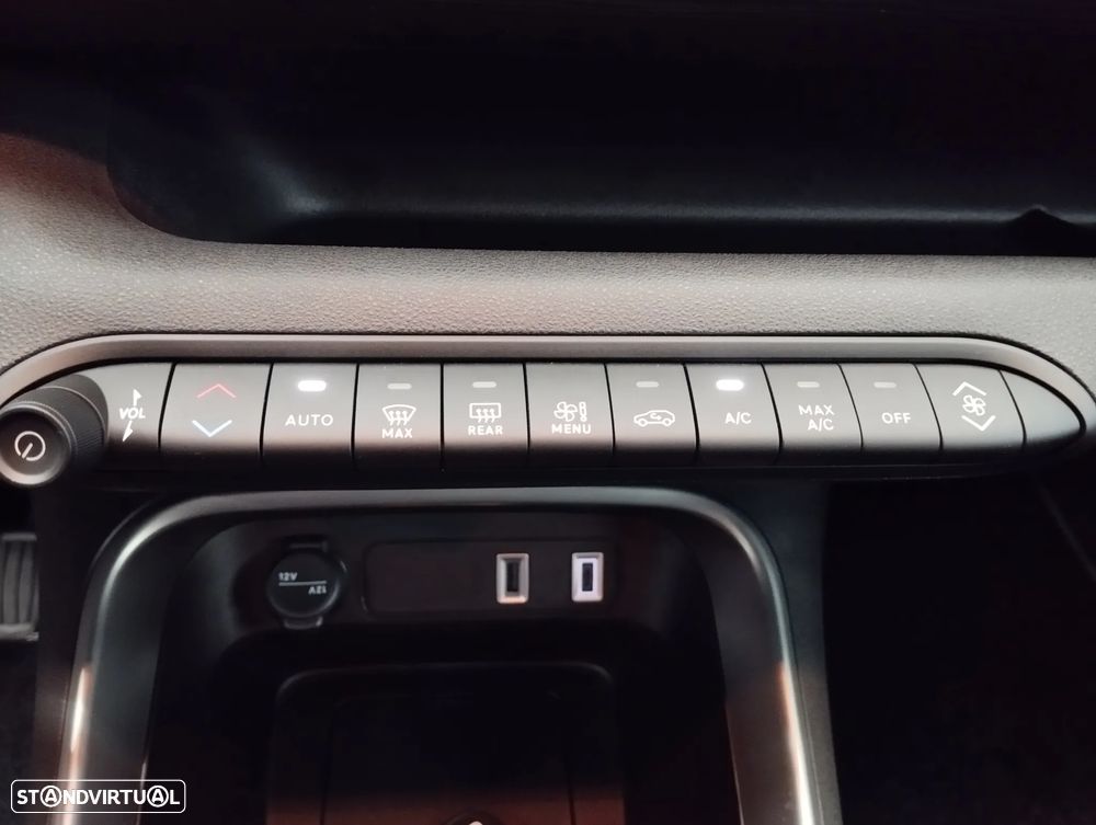 Jeep Avenger 1.2 GSE T3 Altitude - 33