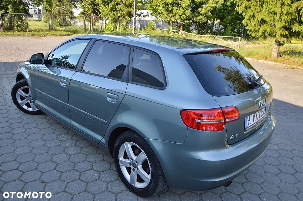 Audi A3 Sportback 1.6 Attraction - 9