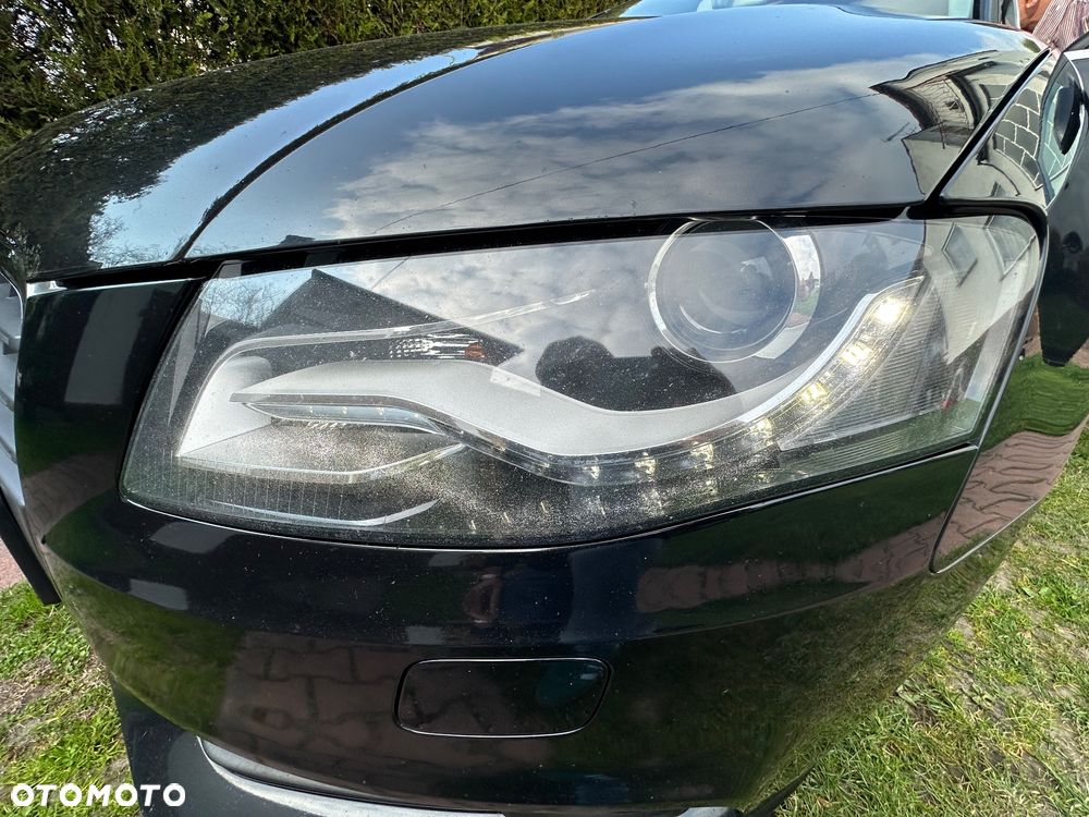 Audi A4 Avant 2.0 TDI Quattro Line - 4