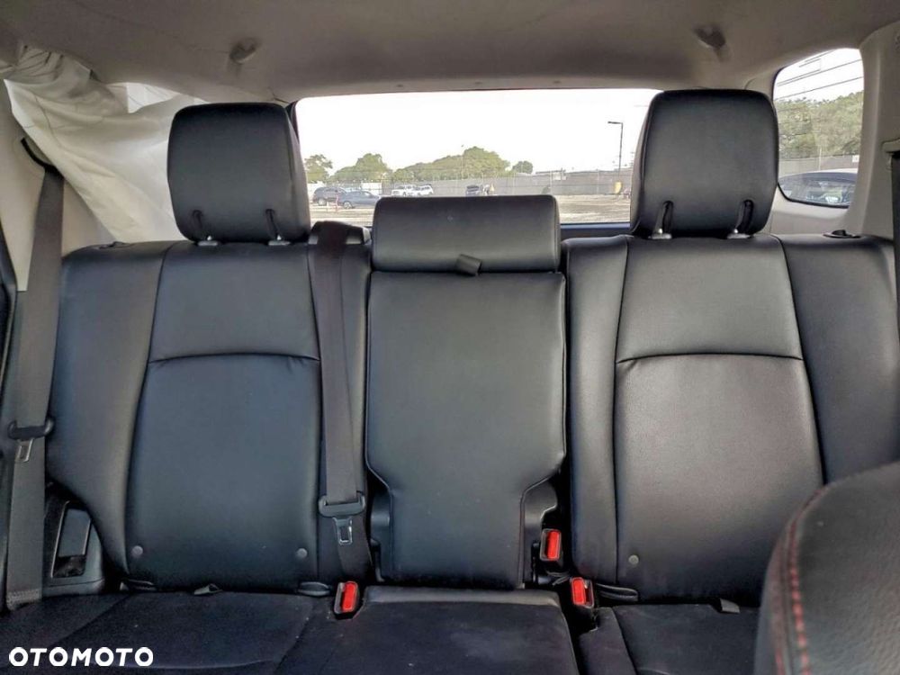 Toyota 4-Runner - 11