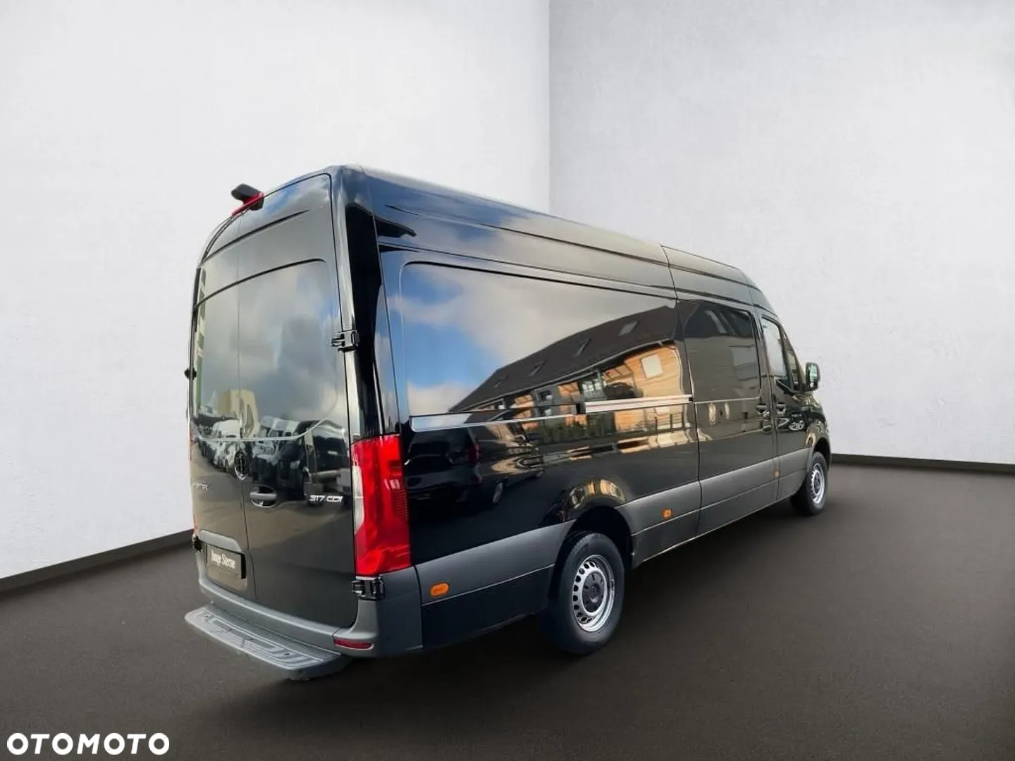 Mercedes-Benz Sprinter - 12