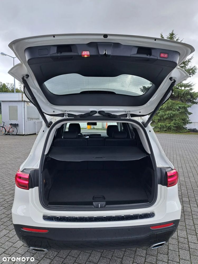 Mercedes-Benz GLB 200 d 8G-DCT Entry - 14