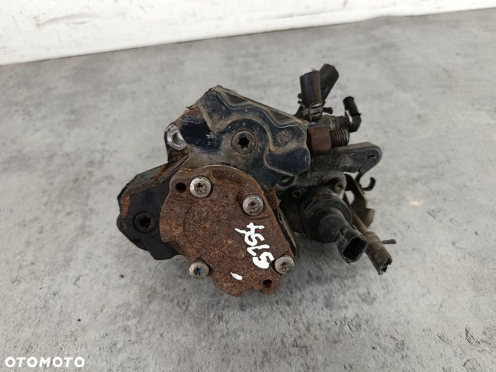 POMPA WTRYSKOWA TOYOTA YARIS VERSO 22100-33010 0445010047  BOSCH 1.4 D-4D - 4