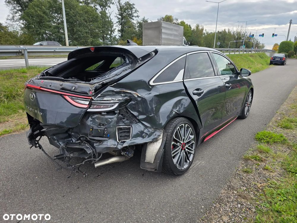 Kia ProCeed - 8