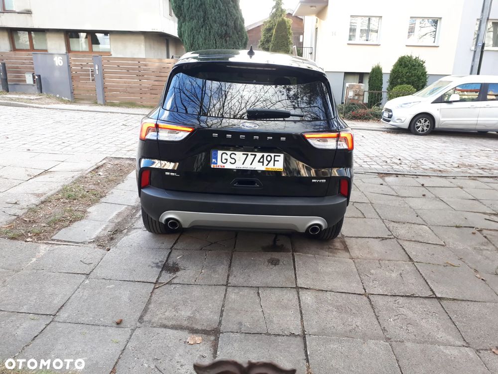 Ford Escape 2.0 EcoBoost AWD Titanium - 12