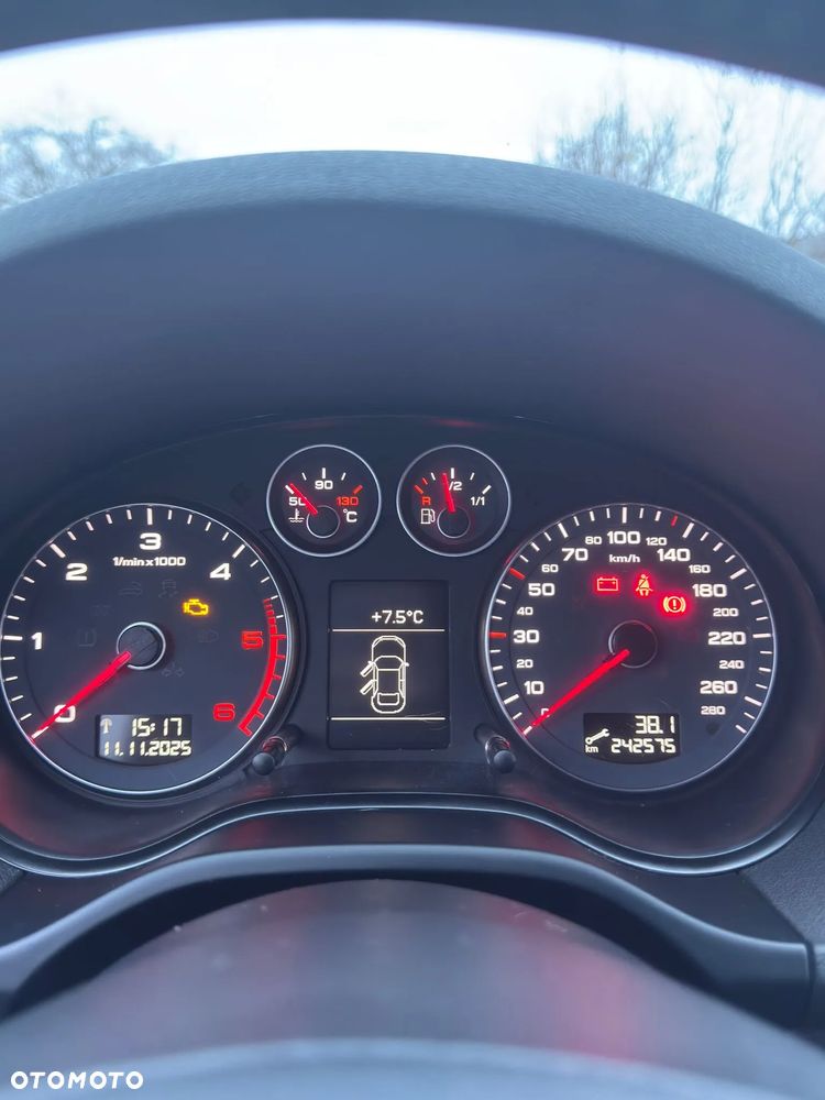 Audi A3 Sportback 2.0 TDI DPF quattro S line Sportpaket - 11