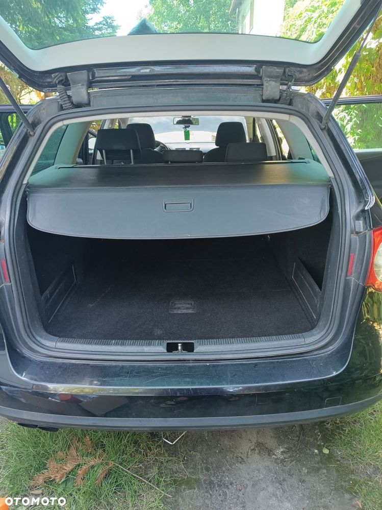 Volkswagen Passat 2.0 TDI DPF Trendline - 16