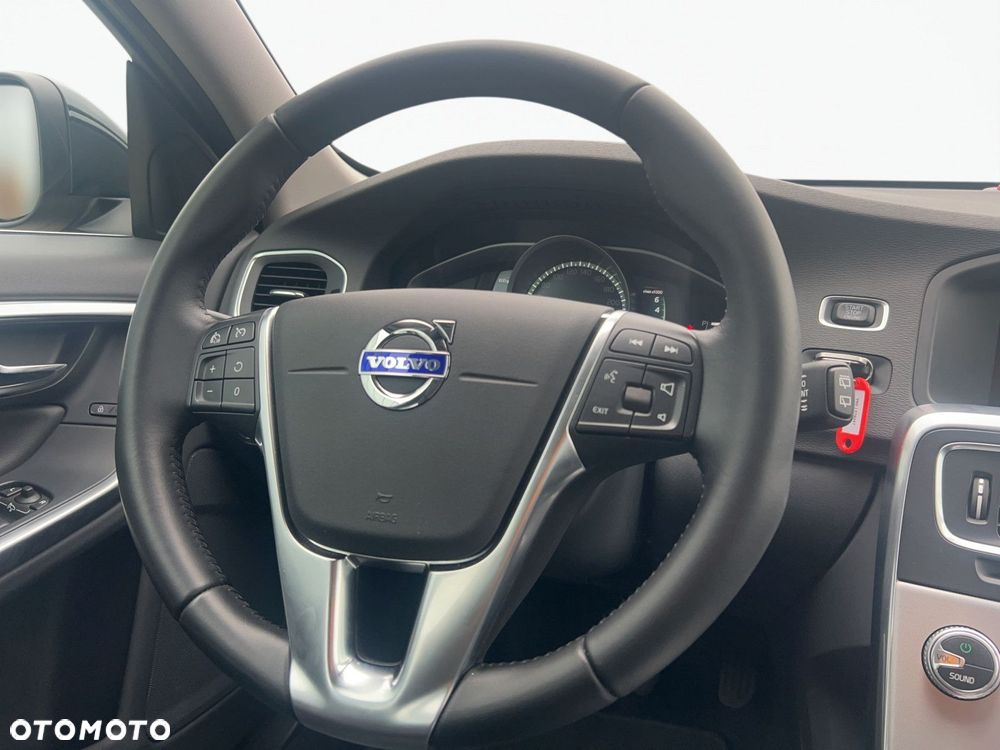 Volvo V60 - 25