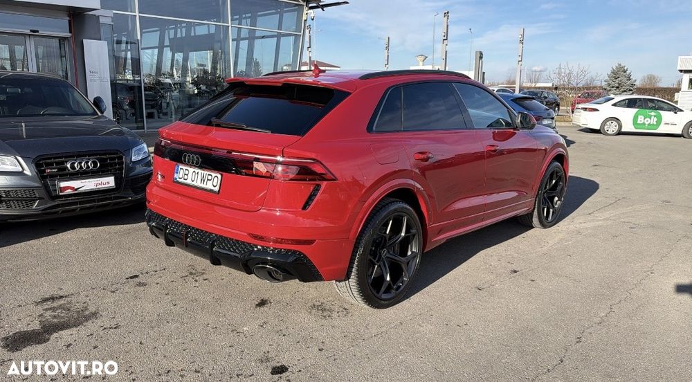 Audi RS Q8 - 26