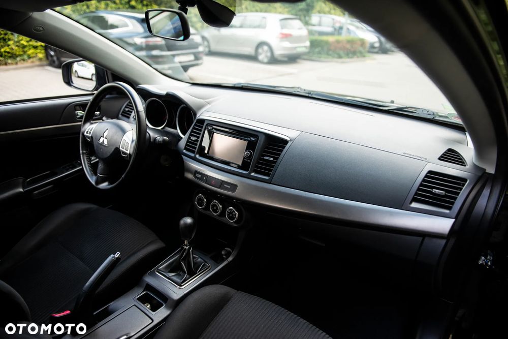 Mitsubishi Lancer 1.6 ClearTec Invite - 25