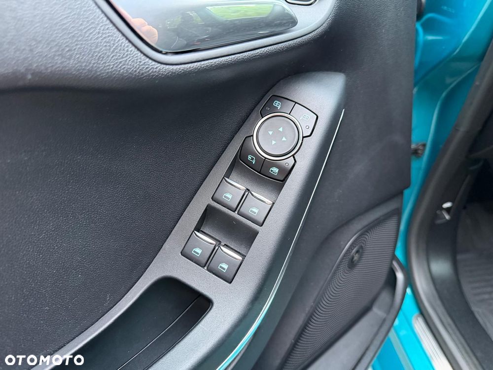 Ford Fiesta 1.0 EcoBoost Titanium - 25
