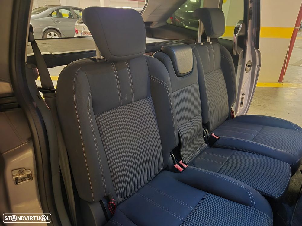 Ford Grand C-Max 1.6 TDCi Titanium - 45