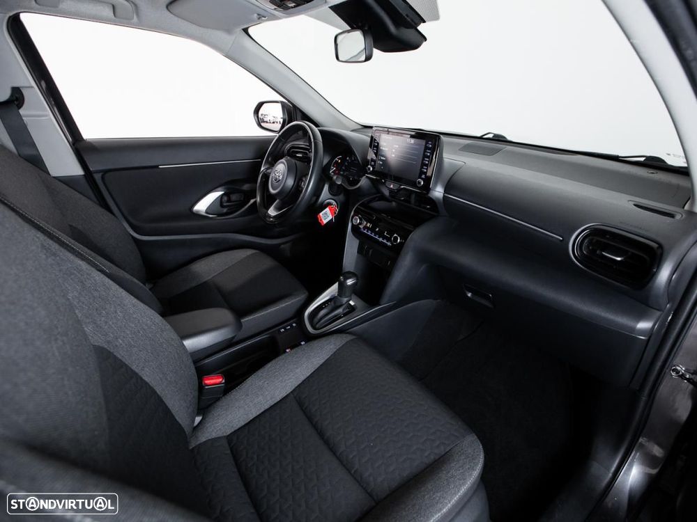 Toyota Yaris Cross 1.5 HDF Comfort Plus - 9