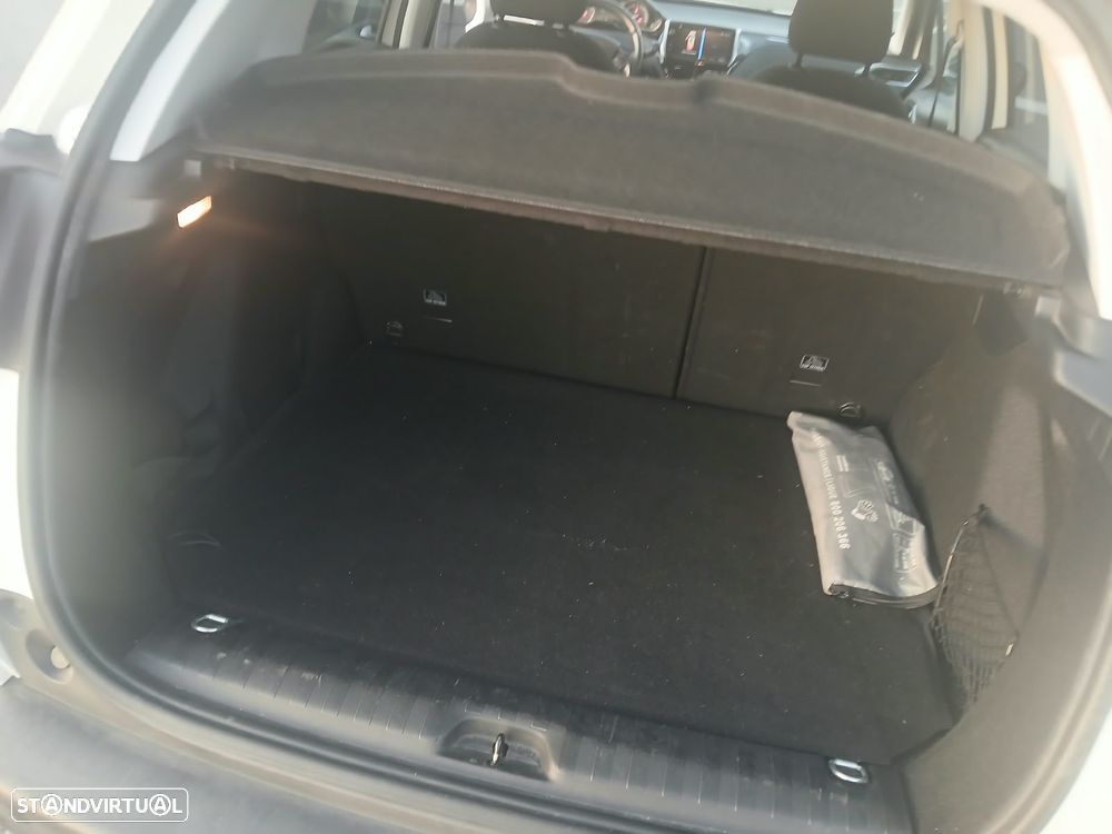Peugeot 2008 1.2 PureTech Style - 31
