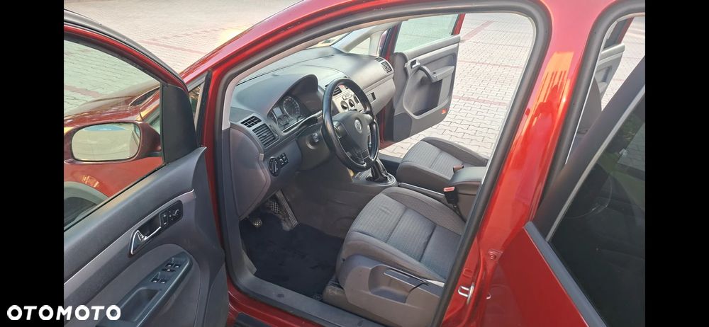 Volkswagen Touran 2.0 TDI Trendline - 5