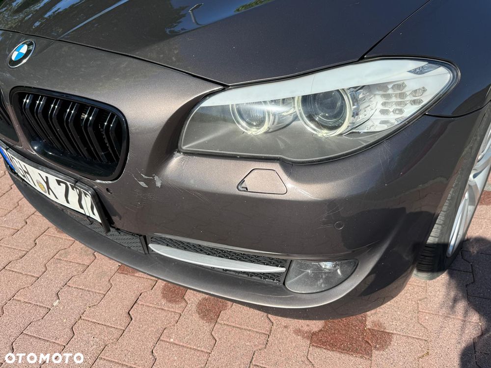 BMW Seria 5 525d xDrive - 8