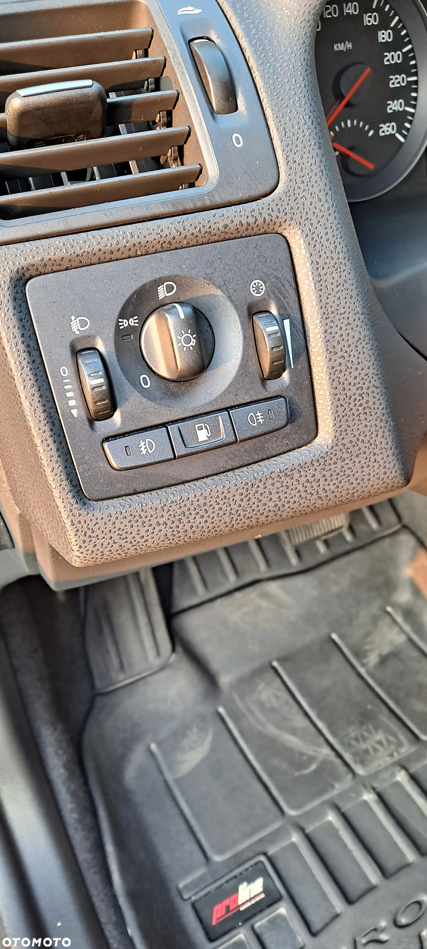 Volvo V50 - 12