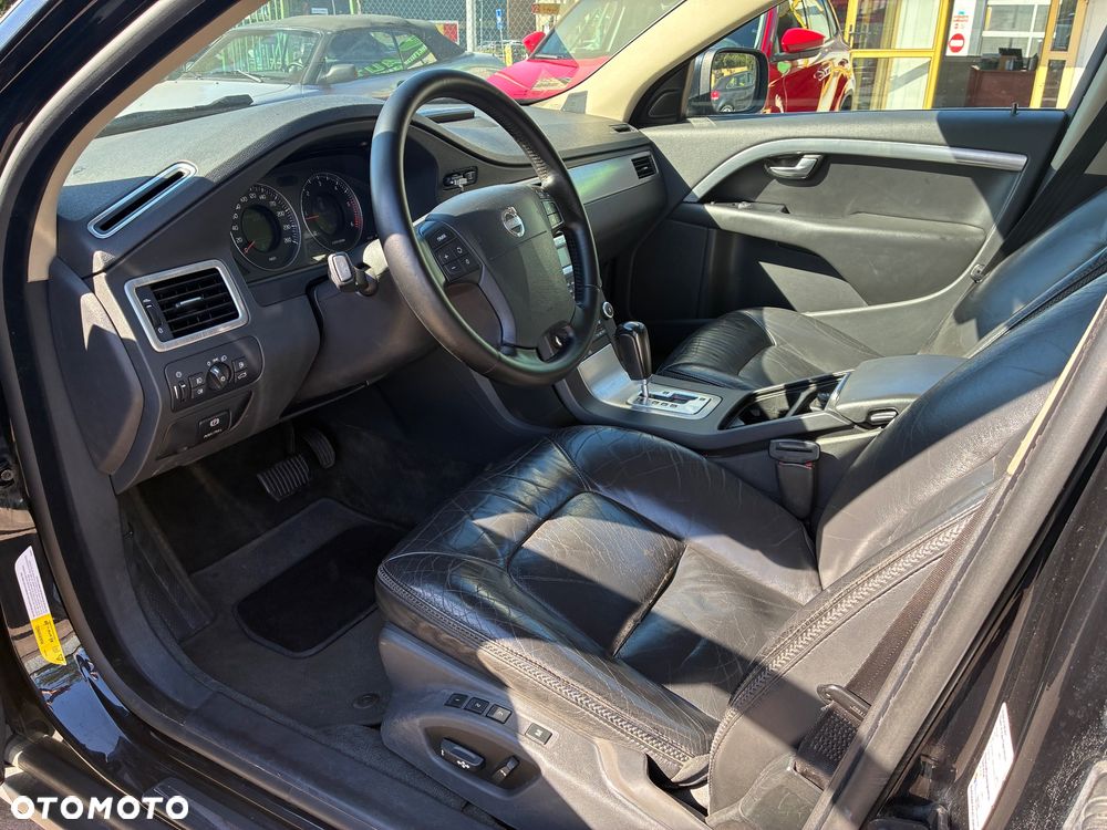 Volvo XC 70 D5 AWD Momentum - 18