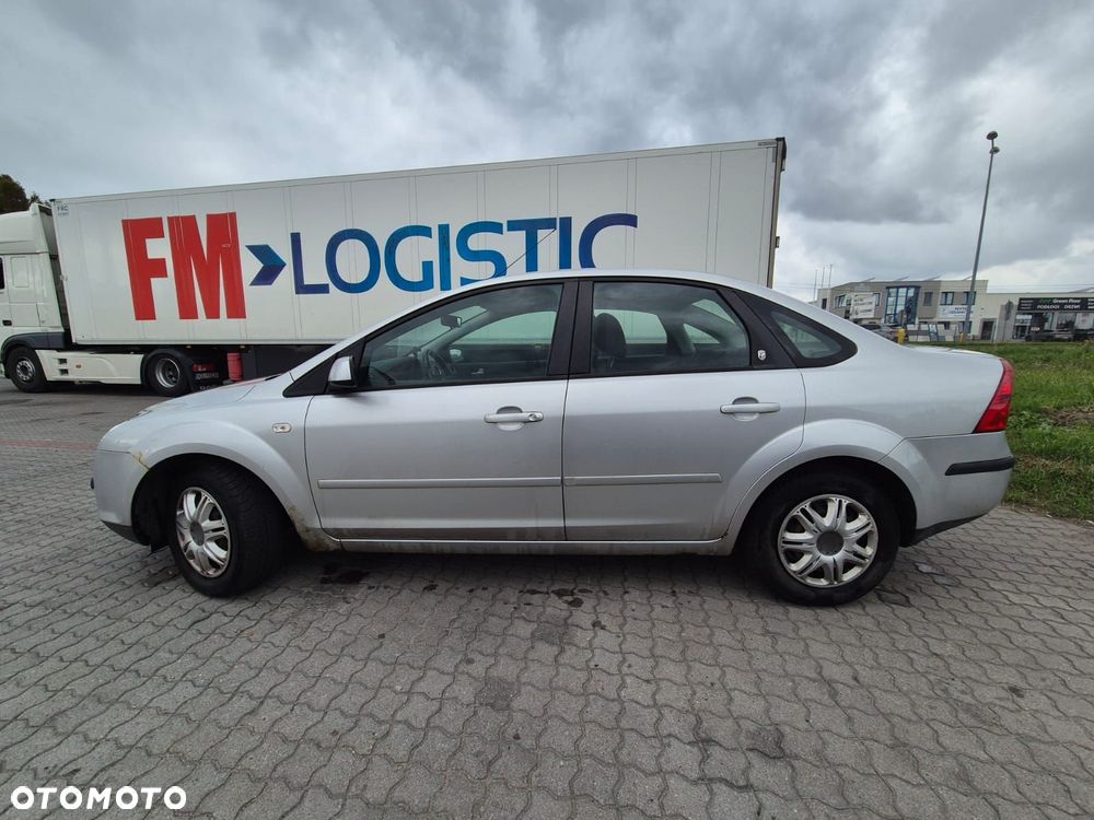 Ford Focus 1.6 Ghia - 1