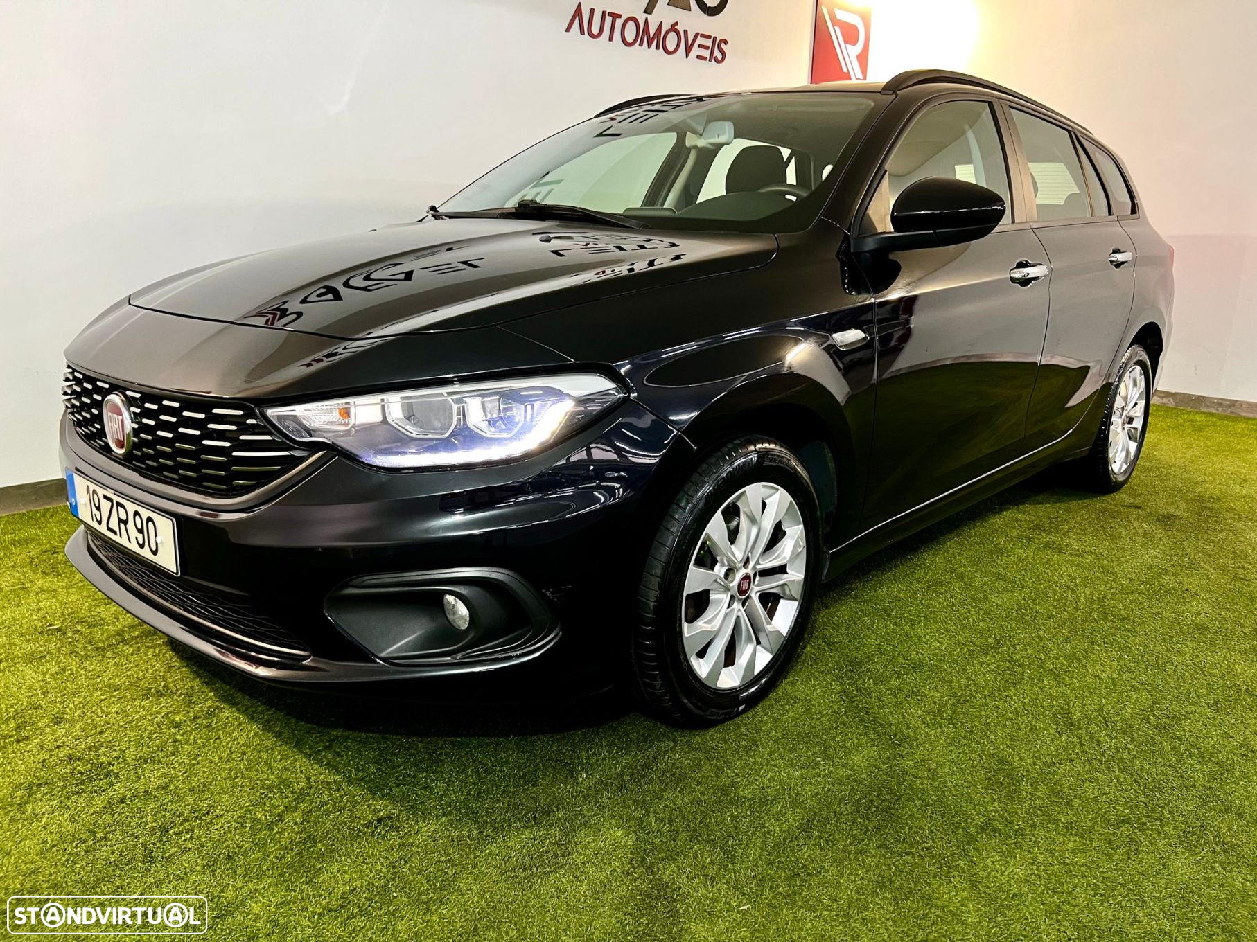Fiat Tipo Station Wagon 1.3 M-Jet Lounge - 28