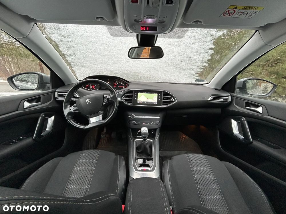 Peugeot 308 1.2 PureTech GPF Allure Pack S&S - 12