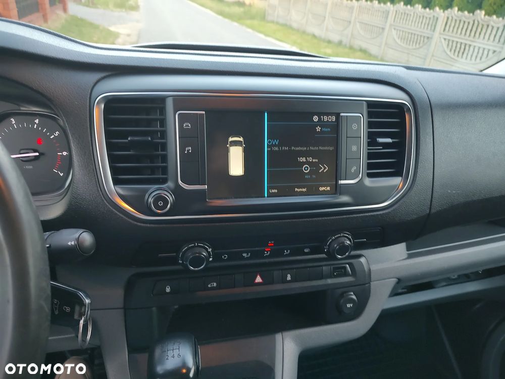 Peugeot expert - 17