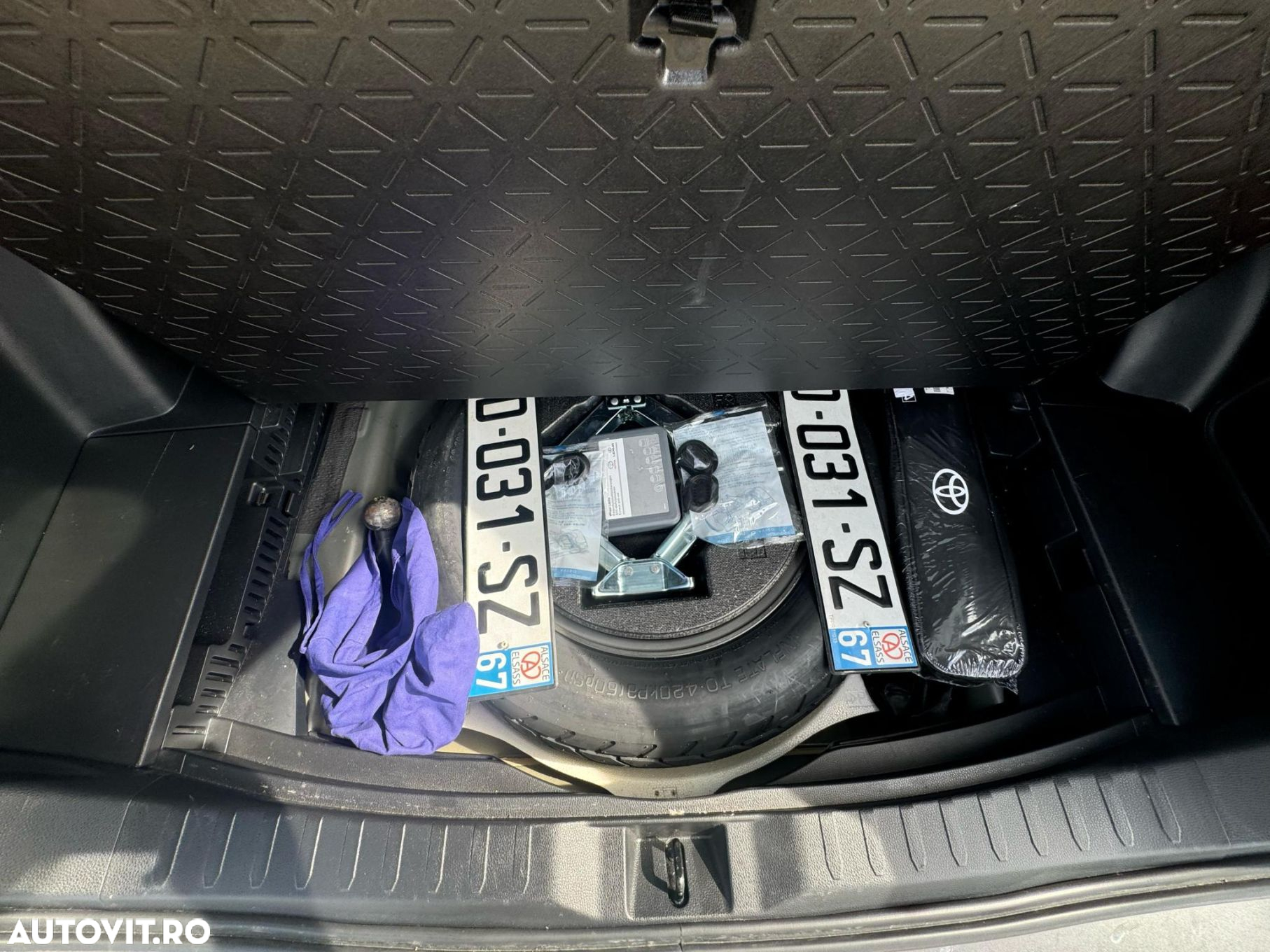 Toyota RAV4 2.5 Hybrid VVT-iE 4x2 Dynamic - 30