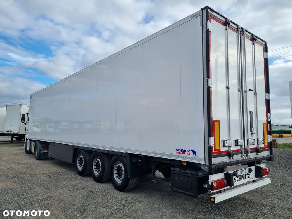 Schmitz Cargobull SKO - 13