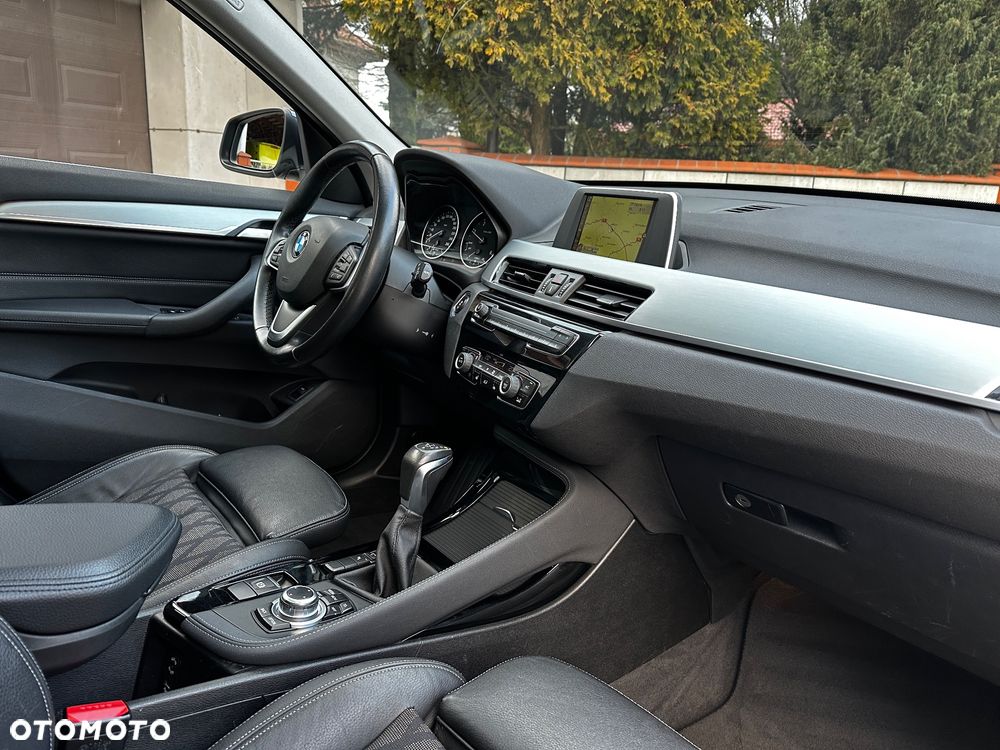 BMW X1 sDrive18d xLine - 16