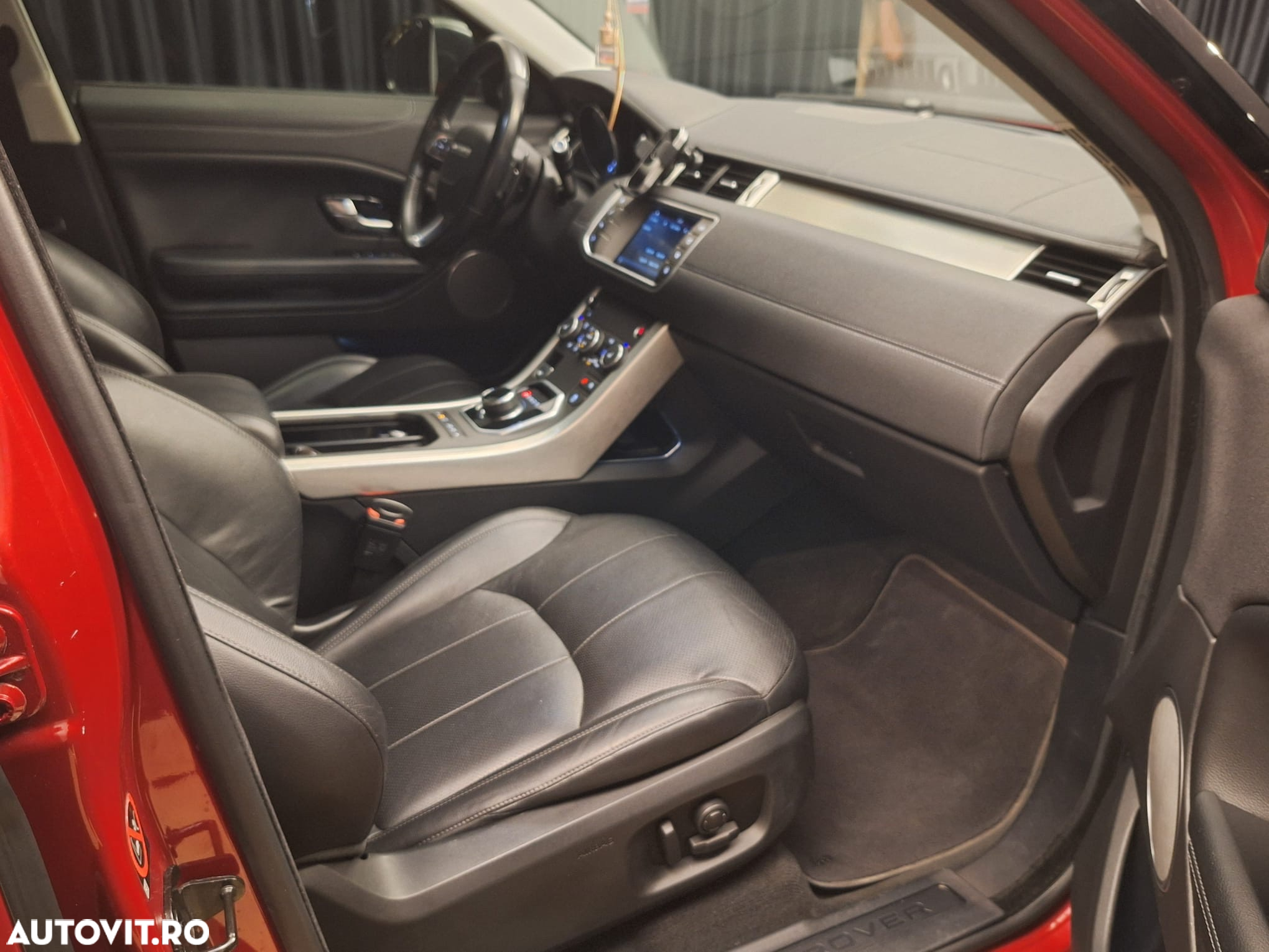 Land Rover Range Rover Evoque - 10