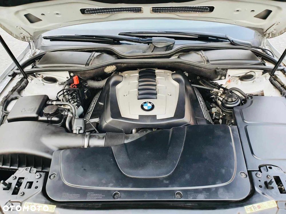 BMW Seria 7 740i - 6