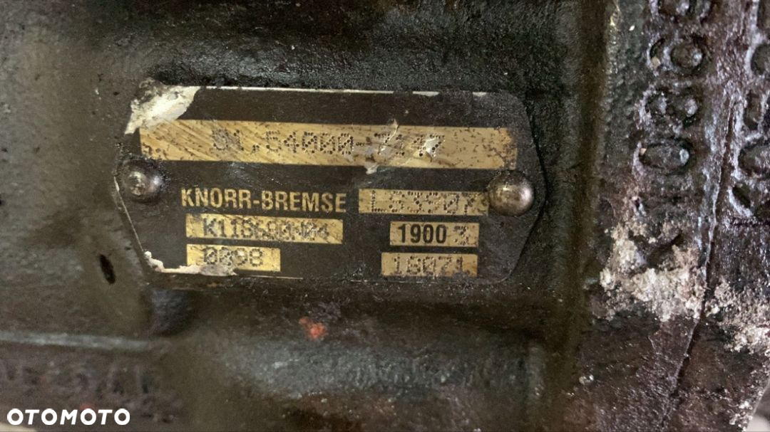 Kompresor Sprężarka powietrza MAN TGX TGS LS3907 / 51.54000-7147 - 4
