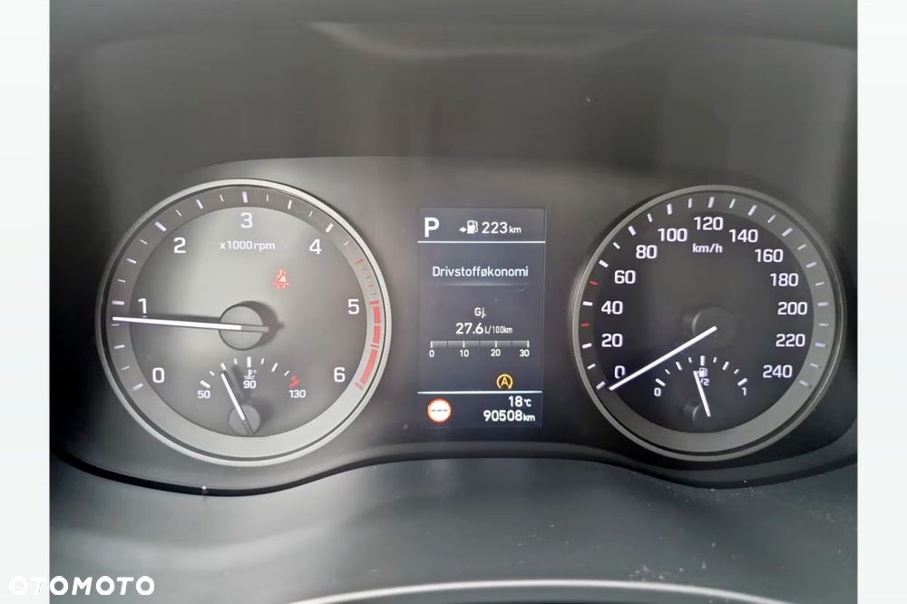 Hyundai Tucson 1.6 CRDi 48V-Hybrid 4WD DCT Select - 17