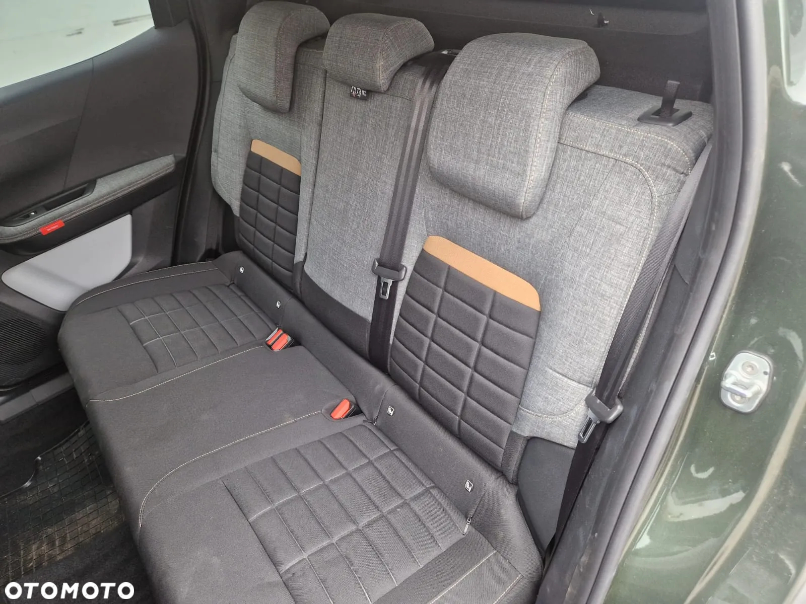 Citroën C3 Aircross 1.2 Turbo Plus S&S - 20
