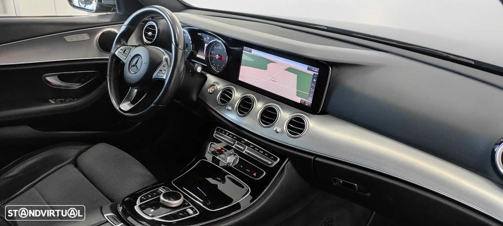 Mercedes-Benz E 220 d Avantgarde - 24
