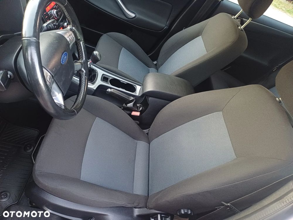 Ford Mondeo 2.0 TDCi Trend - 25
