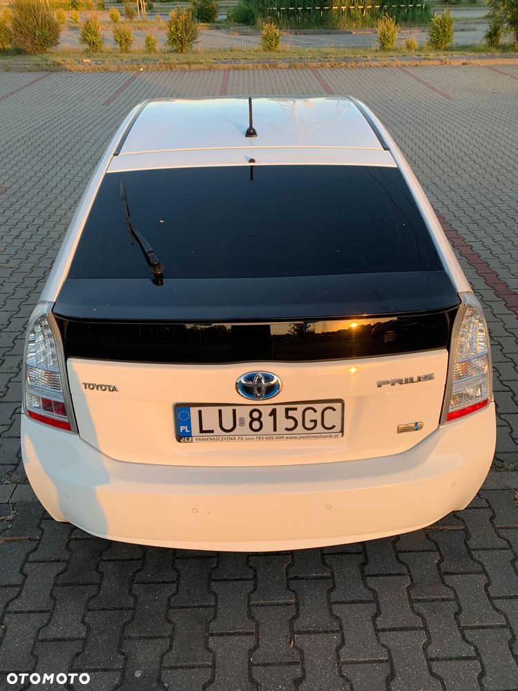 Toyota Prius (Hybrid) Life - 7