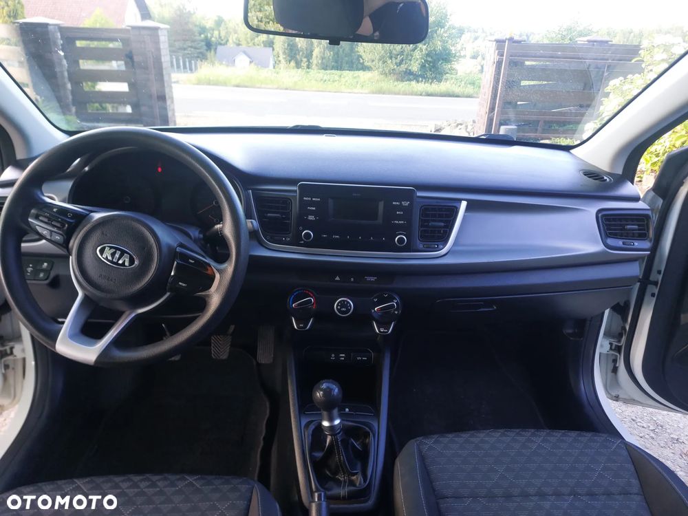 Kia Rio - 22