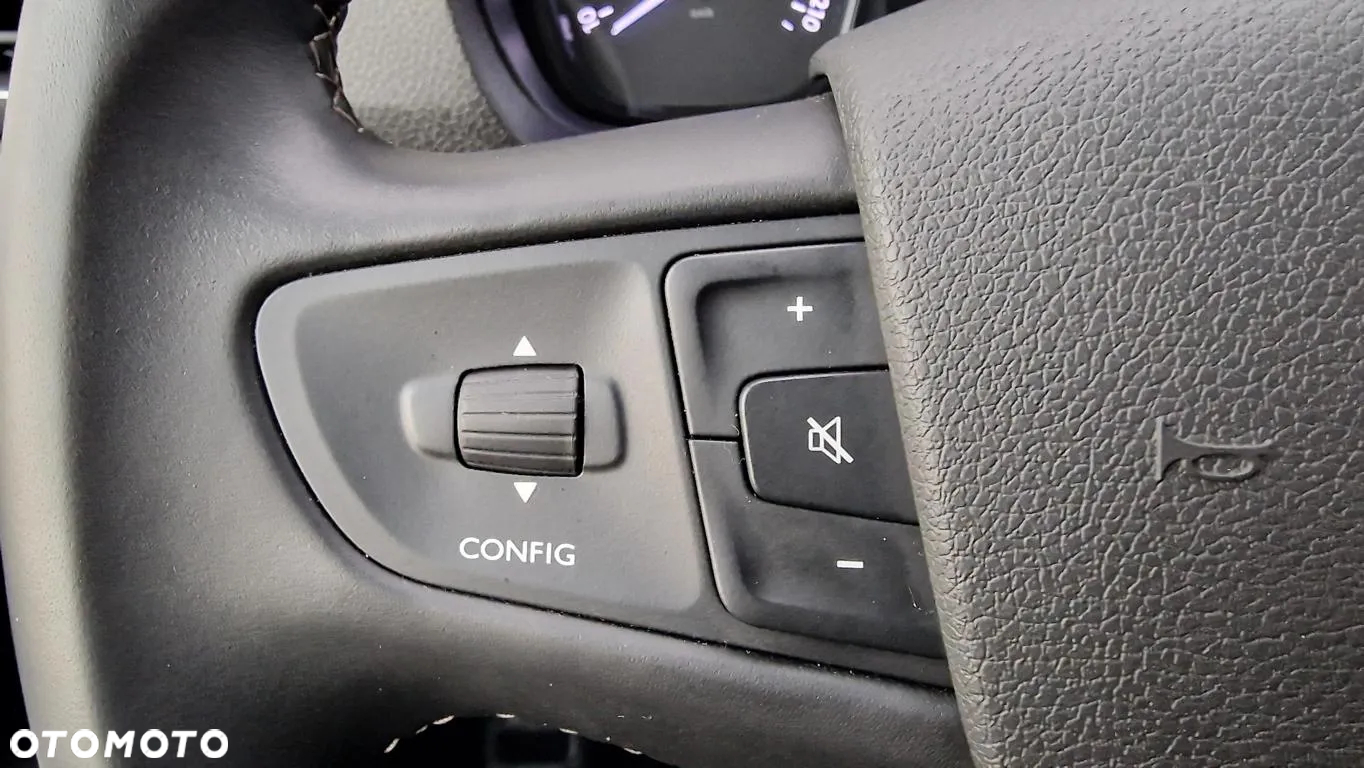 Opel Vivaro Extra Long - 31