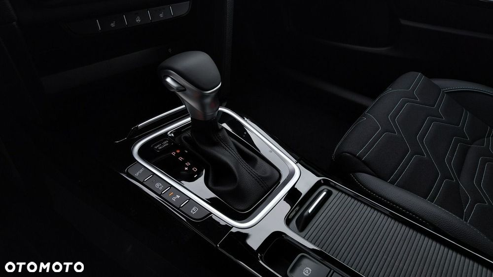 Kia XCeed - 12