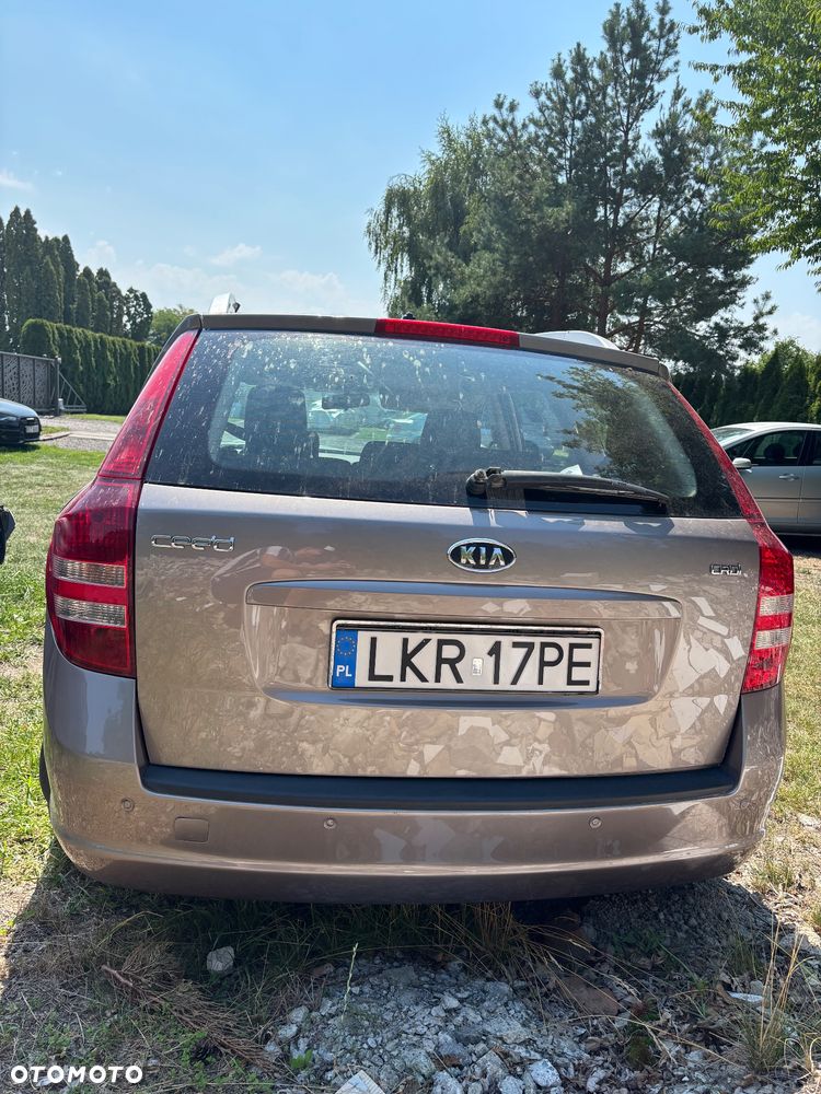 Kia Ceed 1.6 Crdi Comfort + - 3