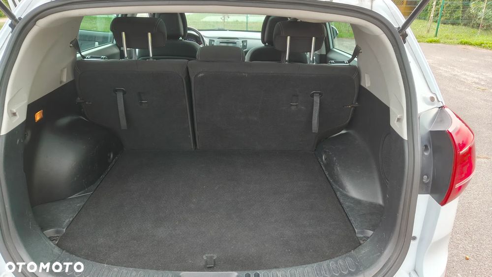 Kia Sportage 1.7 CRDI L 2WD - 12