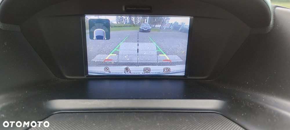 Ford Kuga 2.0 TDCi 4x4 Titanium - 11