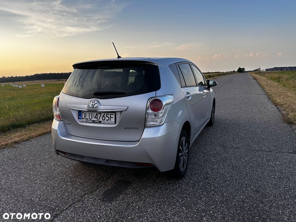 Toyota Verso 2.0 D-4D Premium 7os - 3