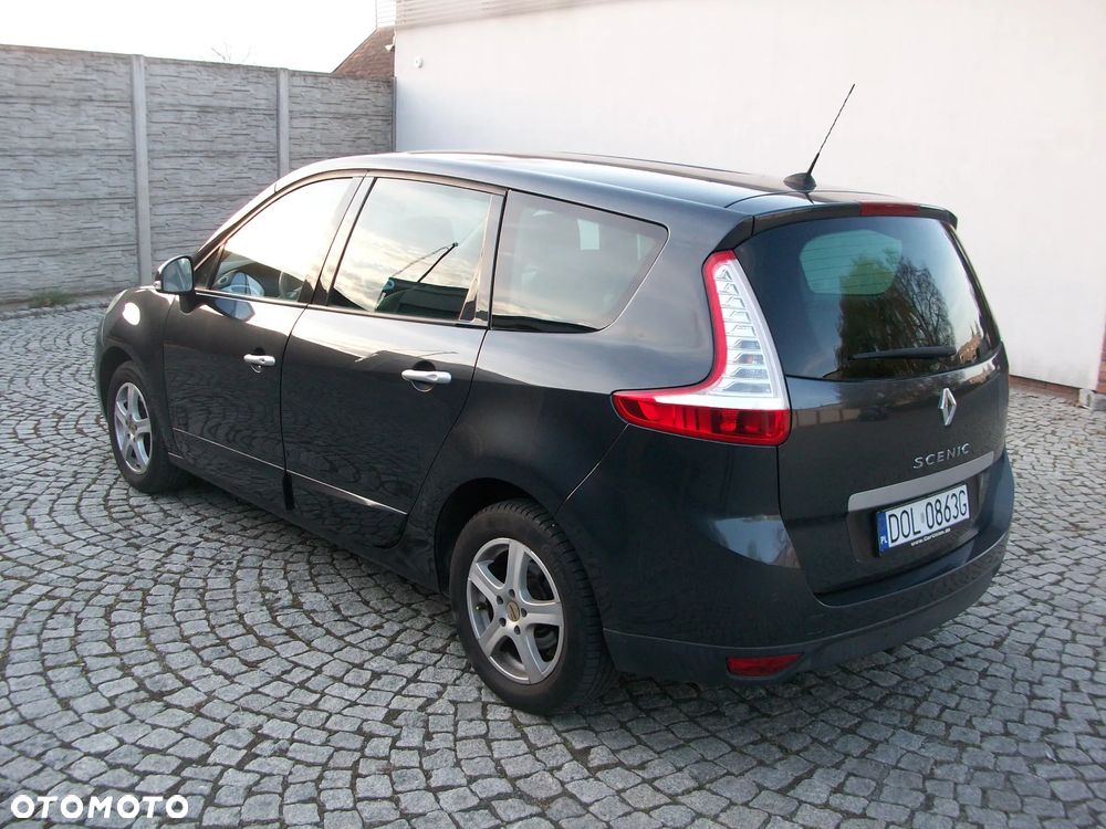 Renault Grand Scenic Gr 2.0 16V Privilege CVT - 5