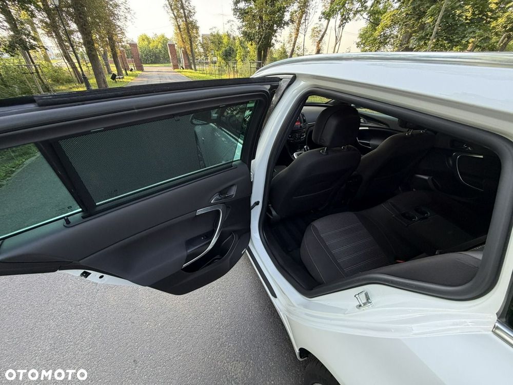 Opel Insignia - 23