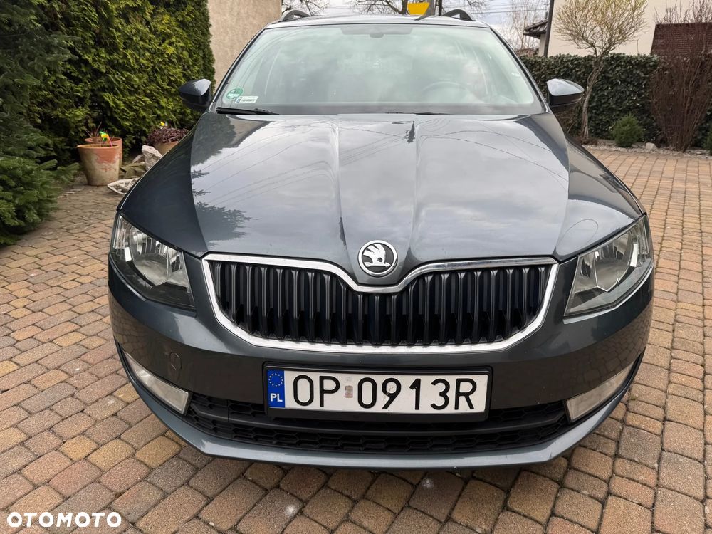 Skoda Octavia 2.0 TDI DSG Ambition - 1